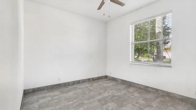 Residence photo 30