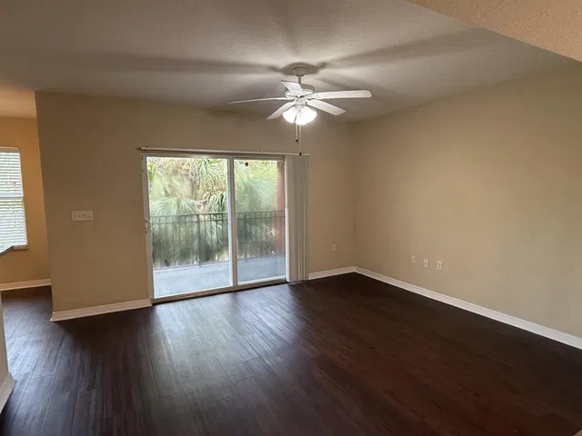 Unit 1306 photo 2
