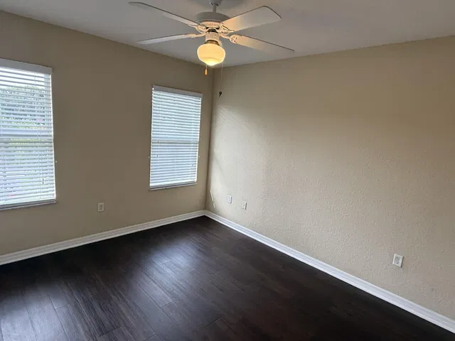 Unit 1306 photo 11