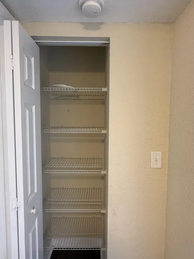 Unit 1306 photo 14