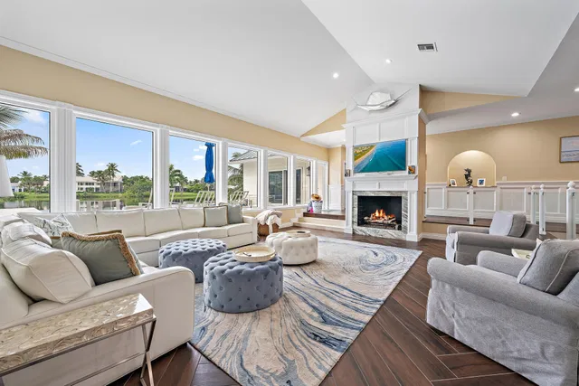  Residence photo 5