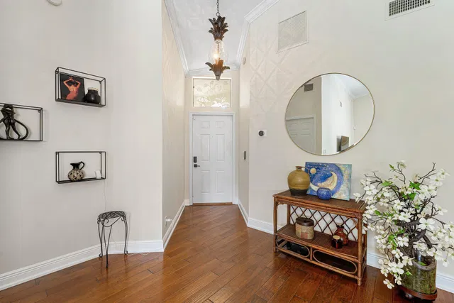 Residence photo 5
