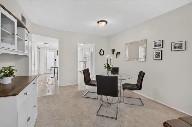 Unit 211 photo 12