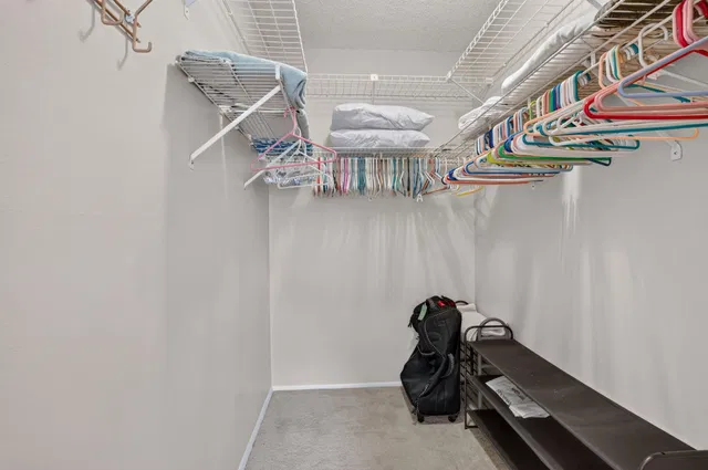 Unit 211 photo 25