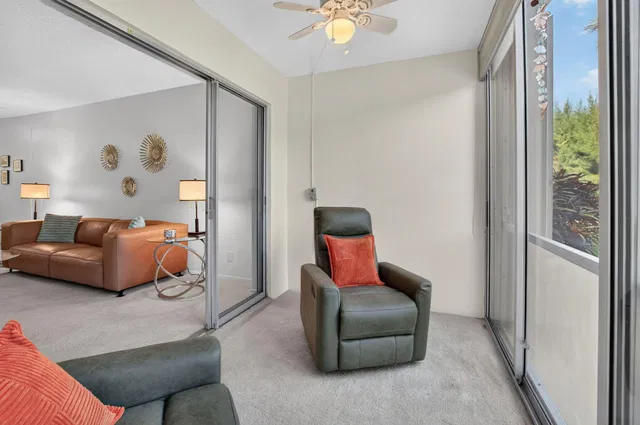 Unit 211 photo 31