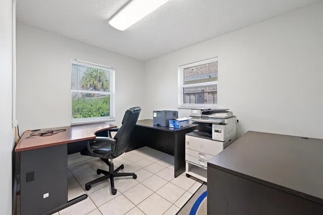 Residence photo 11