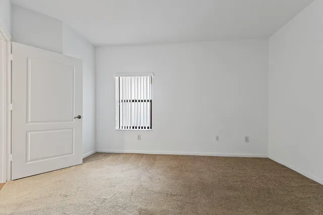 Unit 204 photo 17