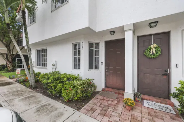 Residence photo 2
