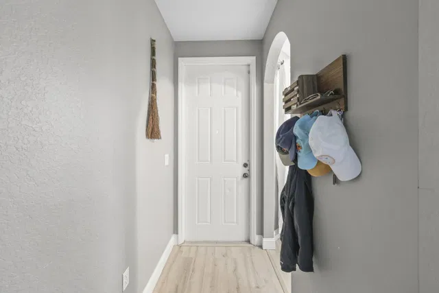 Residence photo 12