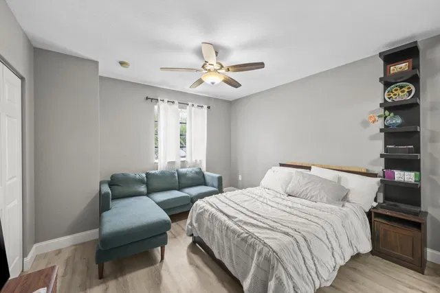 Residence photo 24