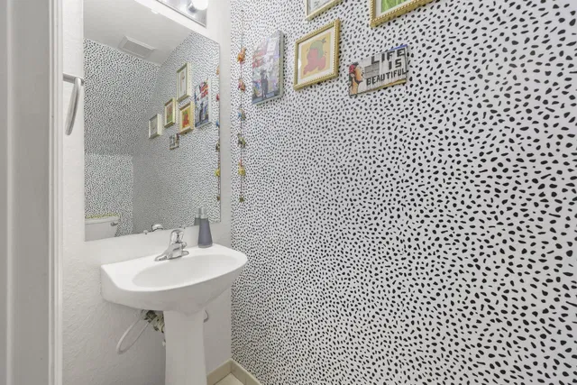 Residence photo 26