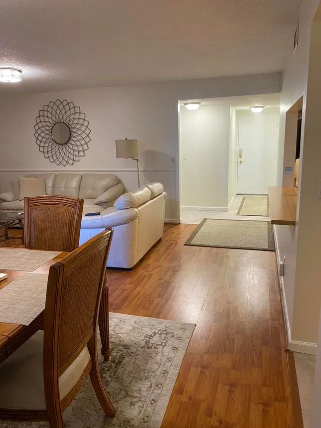 Unit 103 photo 5