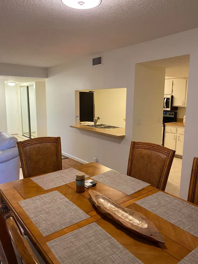  Unit 103 photo 6