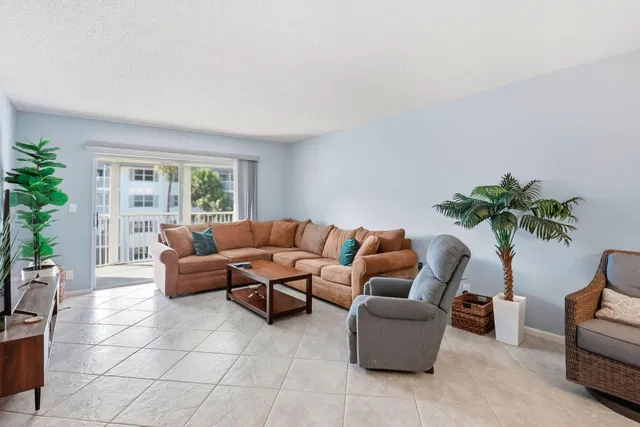 Boca Raton Unit 312 photo 5