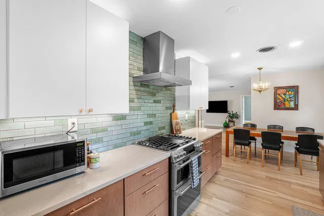 Residence photo 19