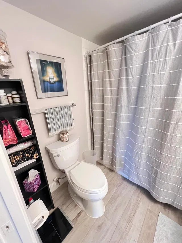 Unit 207 photo 16
