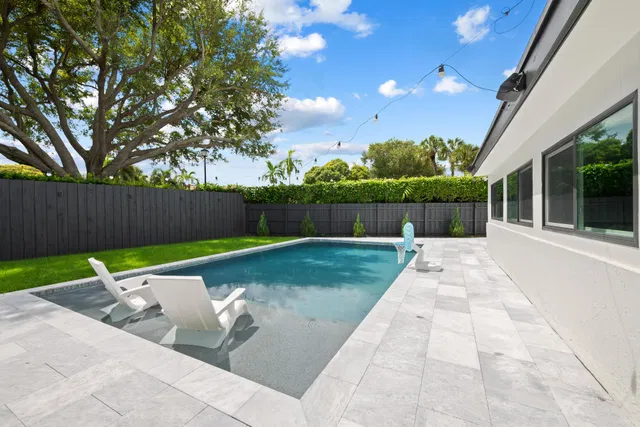 Residence photo 2