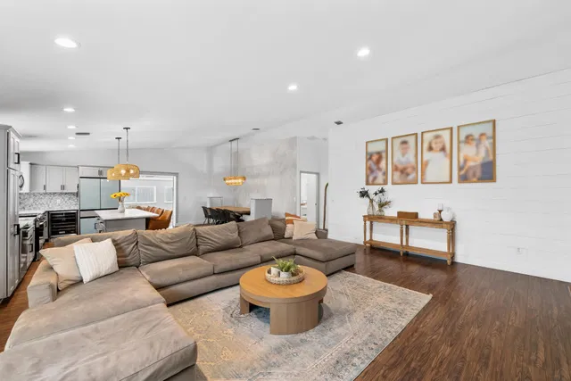 Residence photo 11