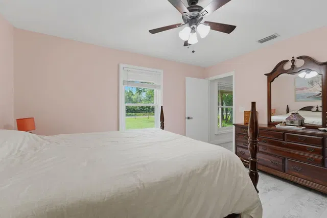 Residence photo 20