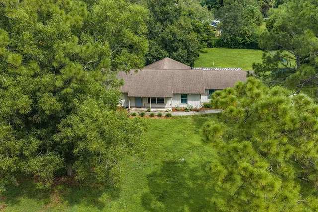 Residence photo 38