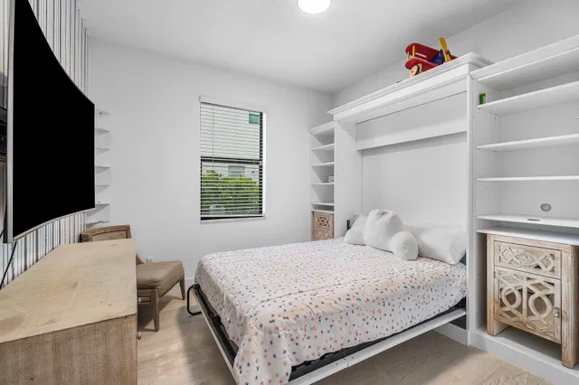 Residence photo 47