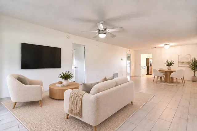  Residence photo 6