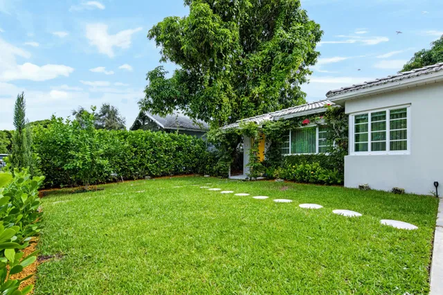 Residence photo 4