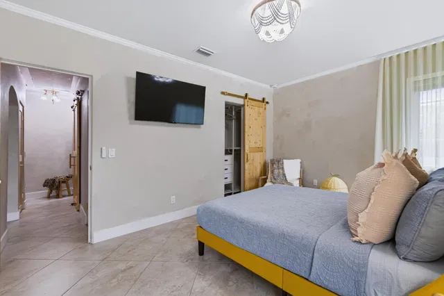 Residence photo 22