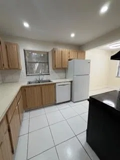 Unit 206 photo 6