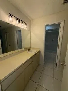 Unit 206 photo 14