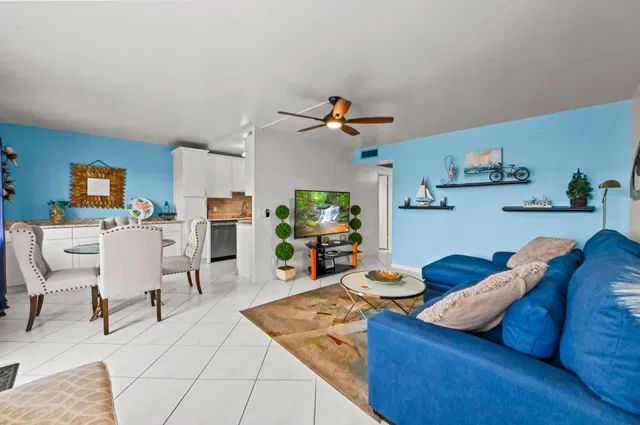  Residence photo 4