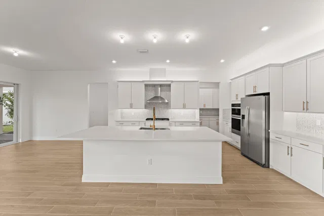 Residence photo 2
