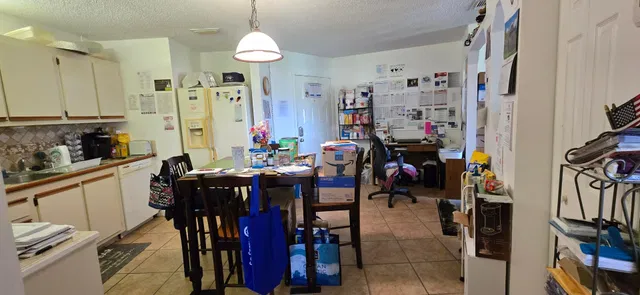Unit 5-70 photo 3