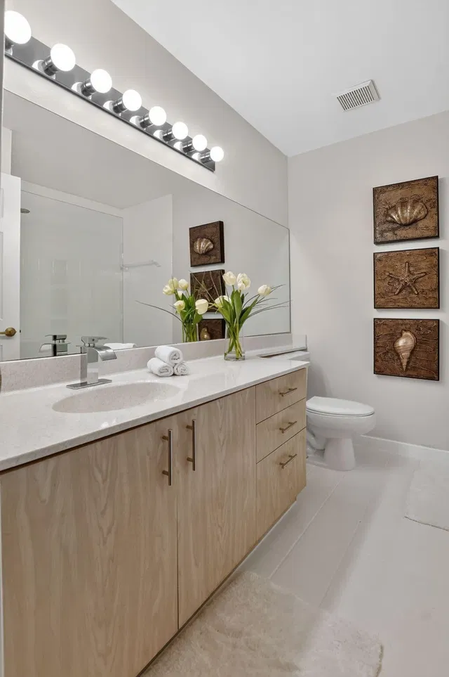 Unit 102 photo 36