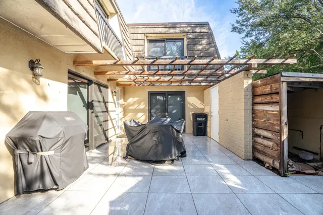 Residence photo 6