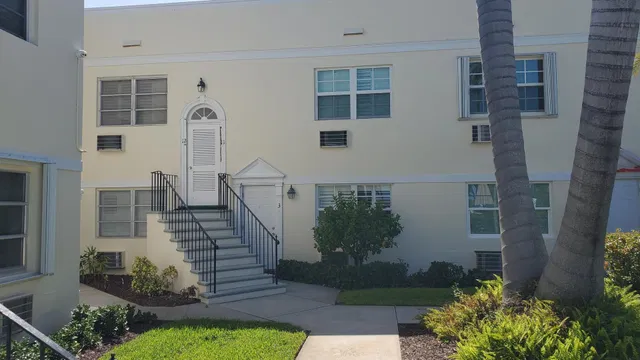 Residence photo 2