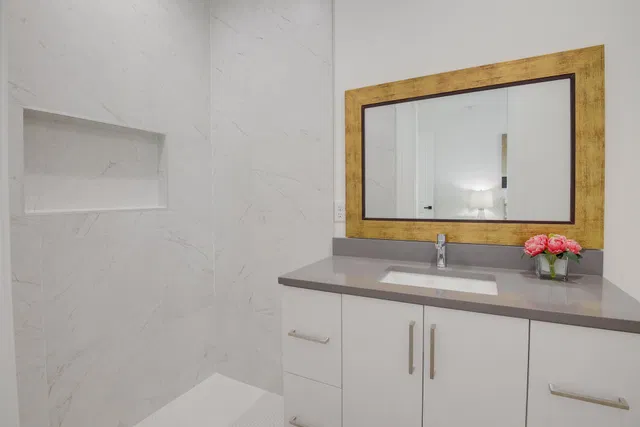 Residence photo 14