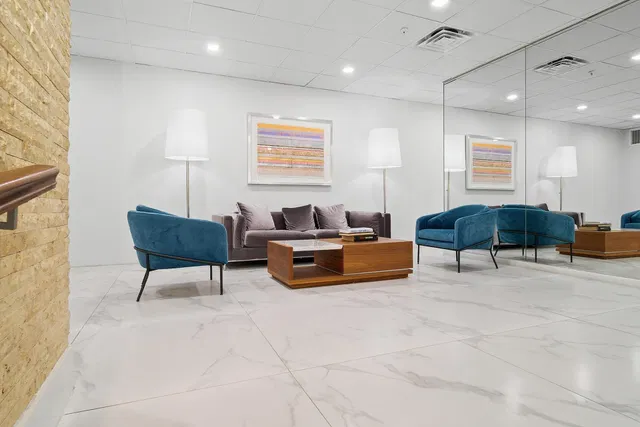 Consulate Place Unit 1005 photo 27
