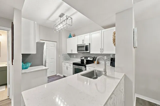 Residences at Midtown Palm Beach Gardens Unit 2112 photo 4