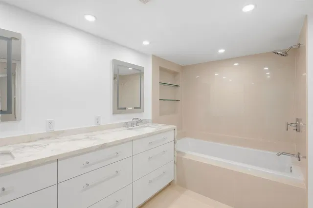 Unit 504 photo 25