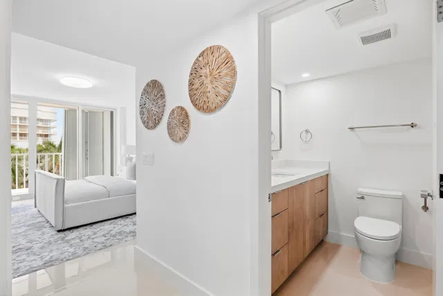 Unit 504 photo 29