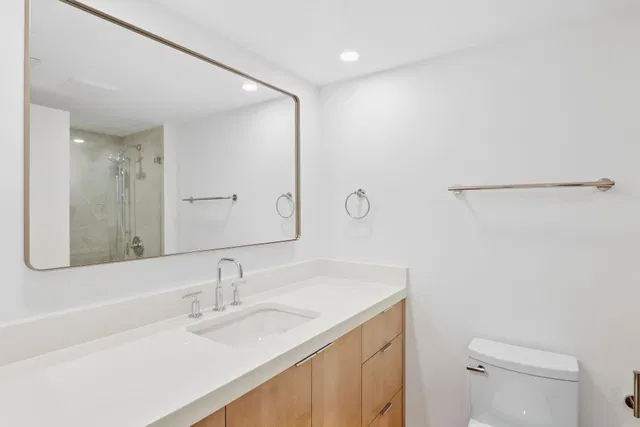 Unit 504 photo 30