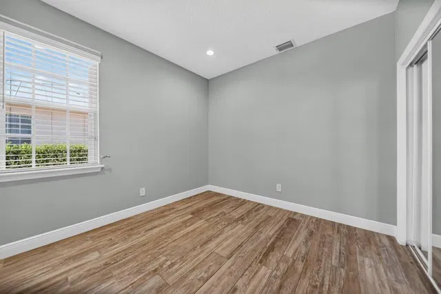 Residence photo 14