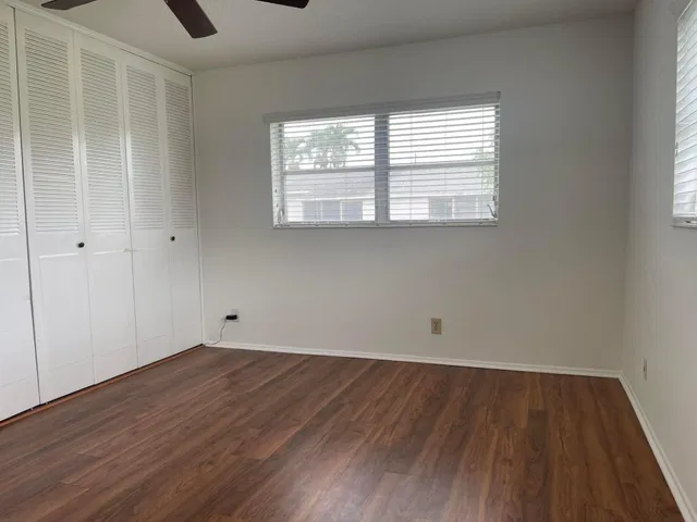  Residence photo 15