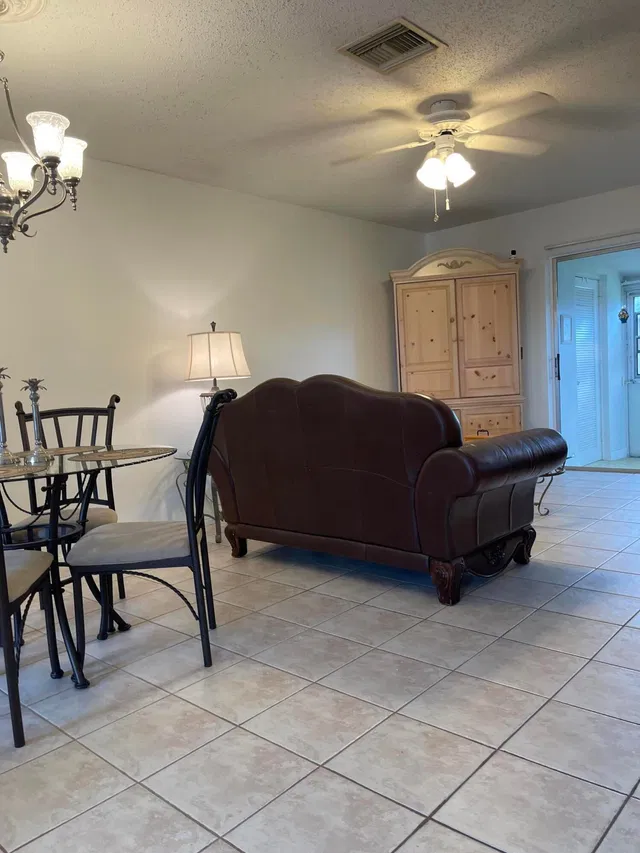  Residence photo 19