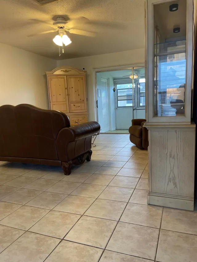  Residence photo 20