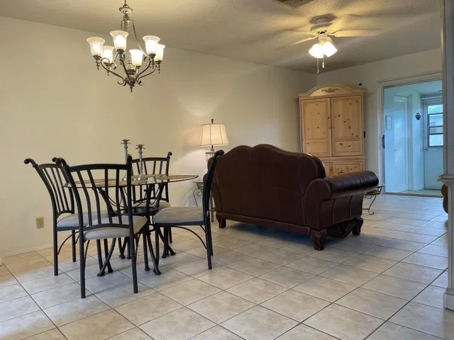  Residence photo 22