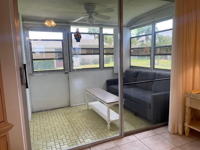  Residence photo 26