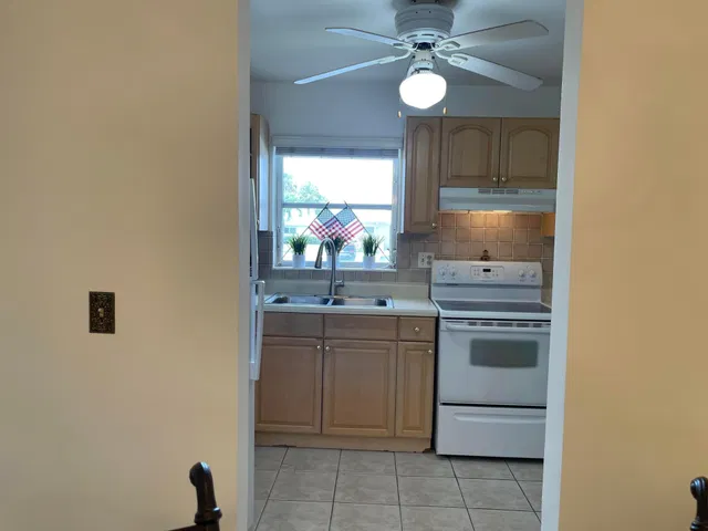  Residence photo 35