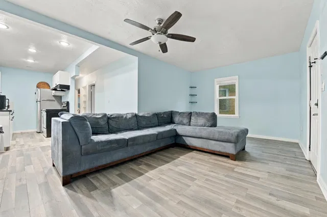 Residence photo 6